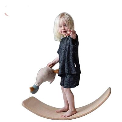 China Zhoya Hot Sale Full Body Fitness Exercise Curved Wooden Shimmy Board Game Kids Yoga Shimmy Board Fitness Balance Board for sale