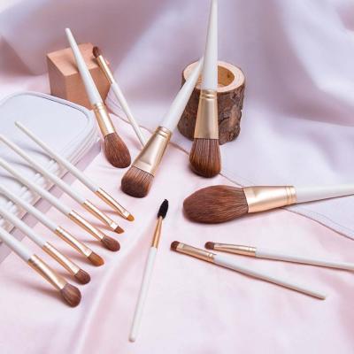 China Angular Blush 14 Pcs Luxury White Professional Hot Sale Soft Makeup Brush Set Synthetic Hair for sale