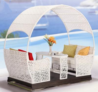 China Luxus-Vier-Personen-Wicker-Rollstuhl Terrassenmöbel mit Metallrahmen zu verkaufen