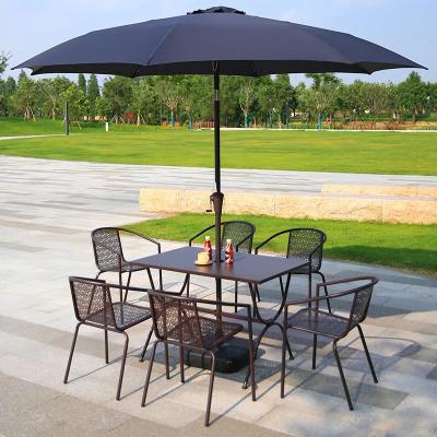 China 200g Polyester Stoff Runde große Garten Sonnenschirme mit Edelstahlstange zu verkaufen