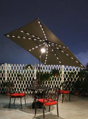 China Aluminum Frame Garden Cantilever Parasol Umbrella Accept Customized OEM for sale