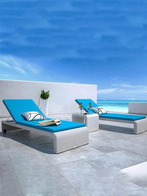 Cina Modern Outdoor Garden Pool Lazy Patio Leisure Chair PE Rattan Twisted Vine Lounge Bed Per dormire in vendita