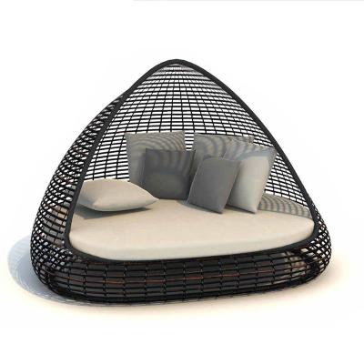 China Modern Hot Selling Outdoor Courtyard Beach Pool Lounge Sofa Rattan Sofa Bed for sale