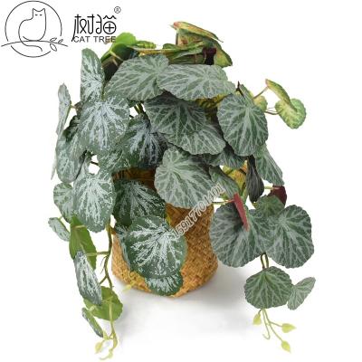 China Rustic 30 Leaf Strawberry Leaves Artificial Plant High Quality Fake Plants Over Door For Home Decoration for sale