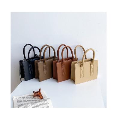 China 2022 Designer Luxury Bag Women PORTABLE Handbags Ladies Purses and Handbags Brand Leather Women's Tote Bags Custom for sale