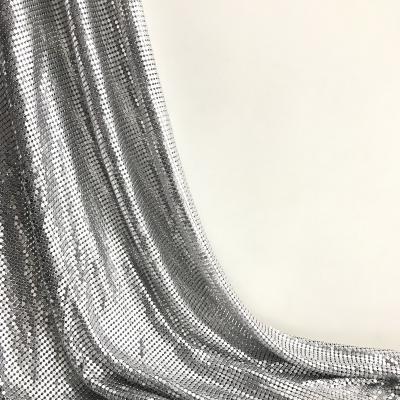 China Silver Shiny Soft Aluminum Drapery Plain Weave Shimmer Glitter Chain Mesh Sheet Flake Metal Mesh Fabric Curtain for sale