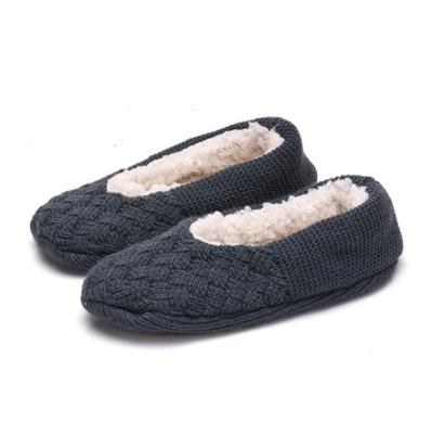 China Y-Z Hand Knitted Athletic Crochet Cables Mens Womens Wool Indoor Slippers Slippers Loafers House Shoes for sale