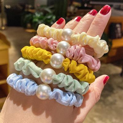 China Factory Direct Selling Fashion Pearl Decoration Scrunchie Women Elastic Ponytail Hair Bands for sale