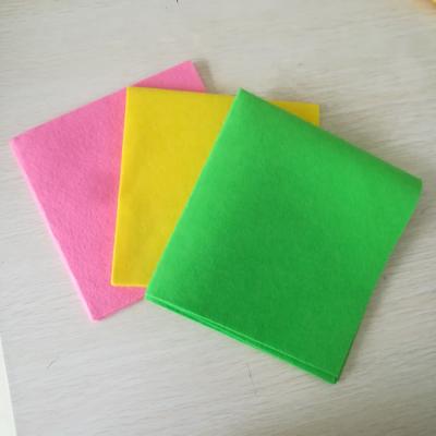 China Super Anti-bacteria Absorption Germany Chamois Fabric Lint Free Polyester Needle Punched Nonwoven Fabric for sale