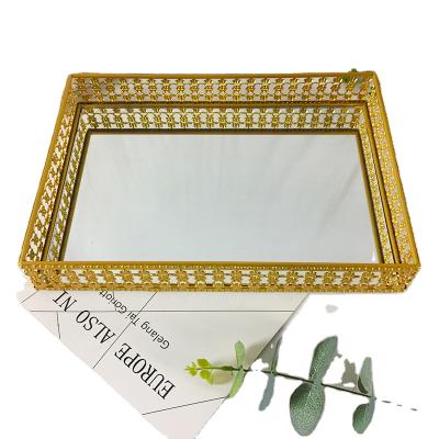 China Retro Cavity Mirror Wrought Iron Cosmetic Tray Living American Creative Home Gold Desktop Decoration Cosmetic Tray for sale