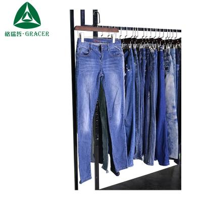 China Soft Used Bulk Second Hand Clothing Cambodia Ladies Jeans Pants Used Clothing In Bales for sale