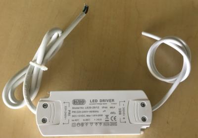 中国 キャビネットおよびミラーの裏側で使用される超薄い一定した電圧LED運転者20W 12V 販売のため