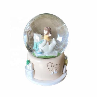 China Gift Battery Power Snowflake Turning Snow Globe Custom Music Box for sale