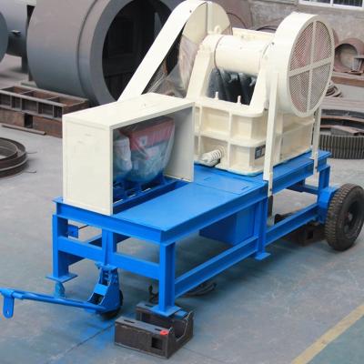 China Jaw Crusher Low Consumption Diesel Engine Small Stone Jaw Crusher For Sale for sale