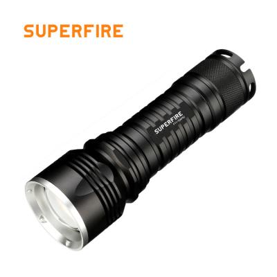 Cina Zoomable led Supfire 10w camping LED zoom torch lighht 1000lumen 18650 rechargeable flashlight Zoomable light powerful flashlights in vendita