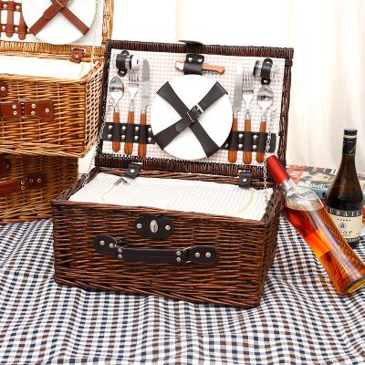 China China Amazon Hot Sale Outdoor Natural Wicker Woven Rattan Patio Bag Picnic Basket Cooling Set for sale