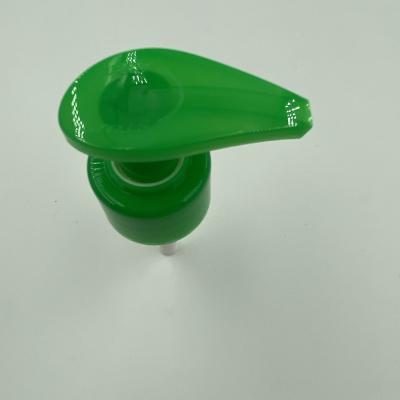 China Non Spill Hot Sale Hand Sanitizer Dispenser Pump Left Right Lock Lotion Pump for sale