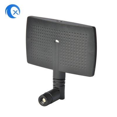 Cina 2.4G Antenna Wi-Fi direzionale esterna 8dBi con SMA Maschio Inner Hole Wireless Router Antenna radar piatta in vendita