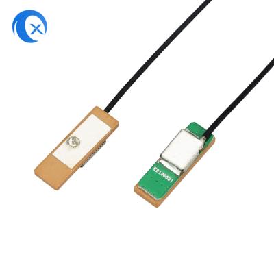 China Antena de cerámica integrada 22dBi de la navegación GPS activa con el conector de U.FL en venta