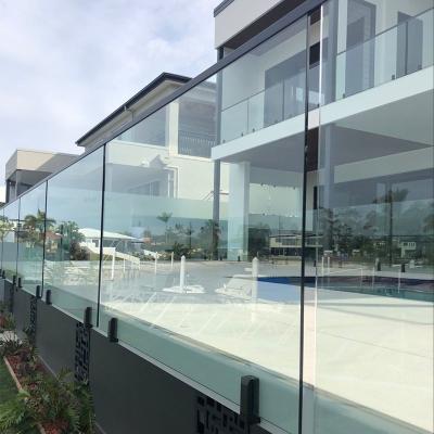 China Modern Clear Laminated Glass Tempered Glass Balustrade Balustrades Compliance To Australia New Zealand Regulation for sale