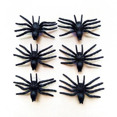 China PVC Halloween sucker spider glow-in-the-dark spider Strange Halloween decoration spider for sale