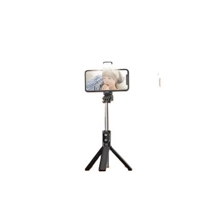 China Factory Direct Wholesale Rotatable Led To Fill Light Mini Camera Bracket P20S-1 Tripod Selfie Stick For Fill Shooting Light for sale