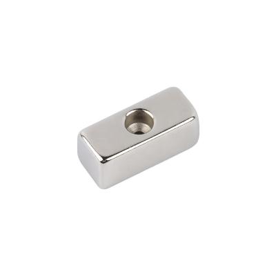 China Industrial Magnet N52 Block Shape With Countersunk Hole Neodymium Magnets for sale