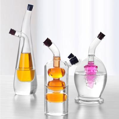 China Hot Selling Handcrafted Heat Resistant Glass Clear Two in One Salad Dressing Bottle Glass Condiment Set for sale