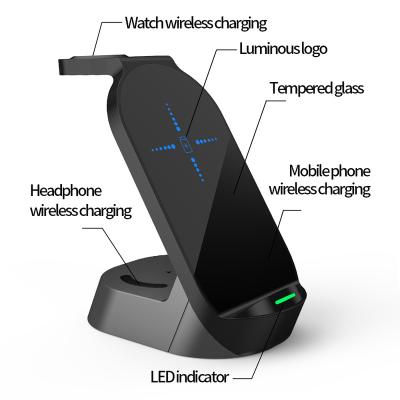 China Convenient Wholesale Hot Selling Type-C Port 15W Wireless Charger Fast Charging for Phone Stable and Security 4 in 1 Wireless Charger for sale