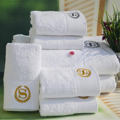 China Antimicrobial Drop Shipping High Quality Shopify Amazon Hotel Embroidery Logo Cotton Hotel White Bath Towel for sale