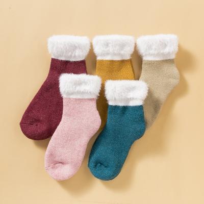 China Wholesale Fashion Winter Breathable Skiing Warm Women's Thick Merino Wool Socks for sale