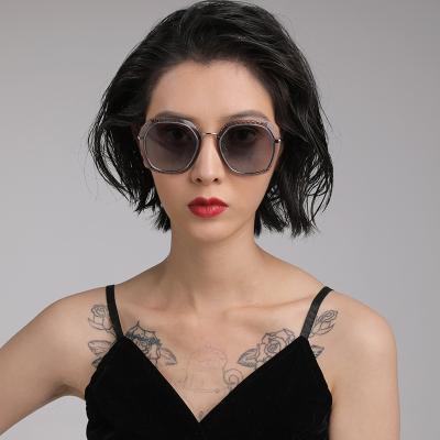 China Women 2020 Hot Custom Polarized LOGO Designer Sunglasses Retro Brand Fashion New Arrival 2020 New Arrival Sun Glasses for sale