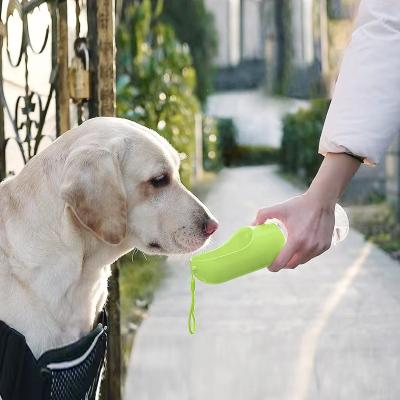 China Non-automatic Portable Dog Water Bottle Travel Water Bottle Dog 400ML Outdoor Pet Drinking Bottle for sale