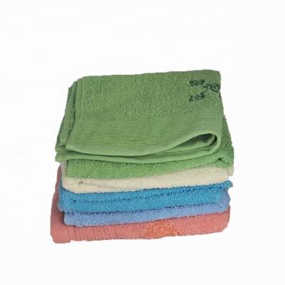 China New Child Safe Disposable Fabric Hotel Water Absorbent Satin Printed Cotton Towels for sale