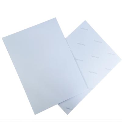 China Self Adhesive Paper Cast Coated A4 A3 Glossy Self Adhesive Paper 115G 135G 150G Photo Paper Self Adhesive Photo Paper A4 A3 for sale