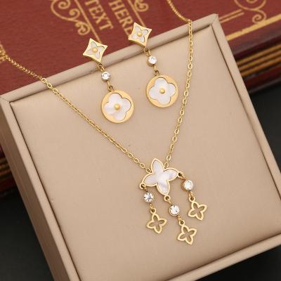 China Tassel Flower Shell Tassel Flower Necklace Jewelry High Quality Set Pendant Necklace Earrings For Women for sale