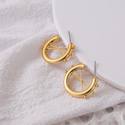 China New Fashion TRENDY Custom Wholesale Hoop Earrings Exquisite Upset Circle Earrings For Women for sale