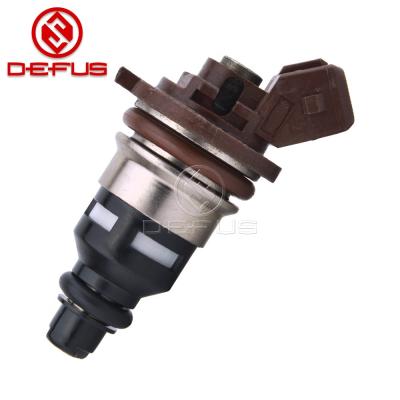 China DEFUS Stable Quality Fuel Injector Nozzle OEM 958F-BB For Scorpion I II 2.0L 2.5L 94-98 Injections OEM Standard for sale