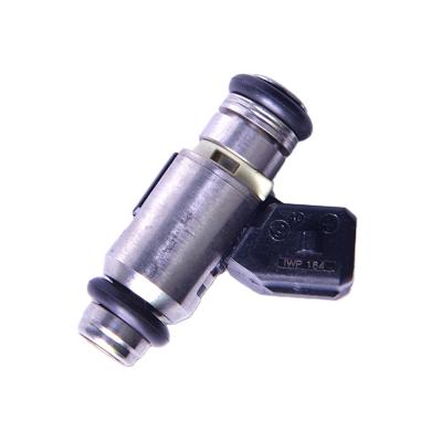 China DEFUS car parts fuel injector for Fiat Palio Siena Stilo Lancia LY-BRA 1.6 densos IWP-164 injector OEM standard for sale