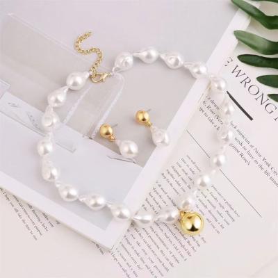 China Environmentally Friendly Wholesale Baroque Pearl Necklace Gold Metal Ball Necklace Dangle Earring Set Short Headscarf For Women for sale