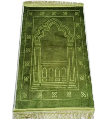 China Factory Supplier Wholesale Cheap Price Solid Quality Green Color Non Slip Embossed Raschel Muslim Prayer Rug With Fringes for sale