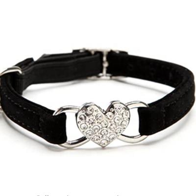 China Bling Cat Collar Reflective Heart with Belt and Safety Bell 8-11 inches for sale