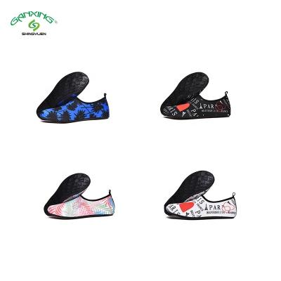 China GANXING Fashion Trend Breathable Quick Dry Women's Barefoot Skin Toes Ladies Five Toes Aqua Shoes For Beach Hiking Yellow for sale