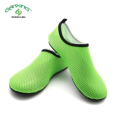 China Cheap Mesh Fabric Stylish Shoes Ladies Shoes Breathable Wet Slip-Resistant Custom Aqua Shoes for sale