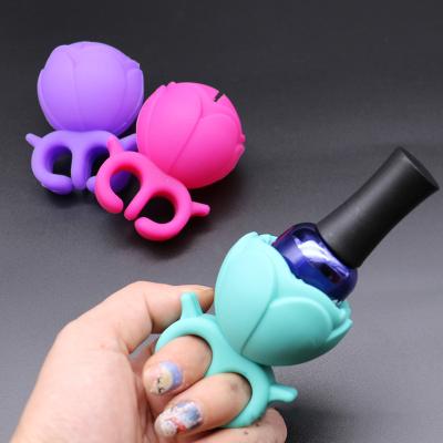 China Easy Apply Nail Polish Holder Silicone Finger Nail Ring Holder Tools For Nail Art for sale