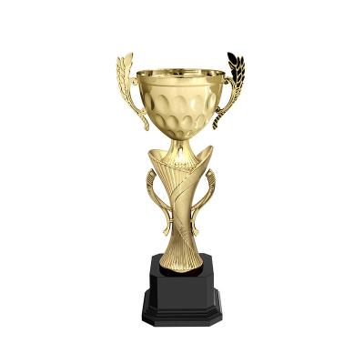 China Sports and Games China Made Custom Game Sport Championship Trophy Cup Reward Metal Cup Glitter Trophy for sale