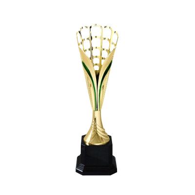 China Wholesale cheap trophy hot sale custom plastic sports and games trophy gold trophy new for school sports for sale