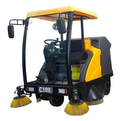 China Factory Farm Large City Street Factory Dedicated Semi-enclosed Multifunctional Driving Sweeper for sale