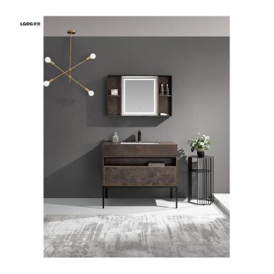 China 2019 New Design Modern Noble Large Bathroom Mirror Cabinet Accessory for sale