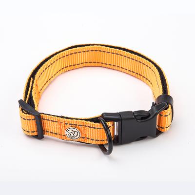 China Pet Reflective Reflective Nylon Material Collars And Leashes For Pet Travel Collars for sale